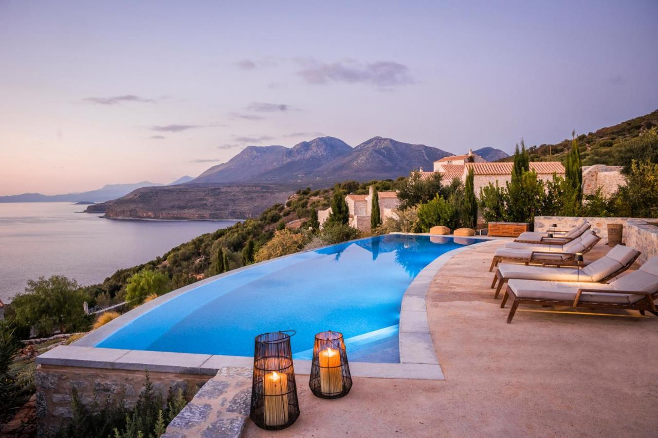 Aria Estate Suites & Spa Areópoli Eksteriør bilde