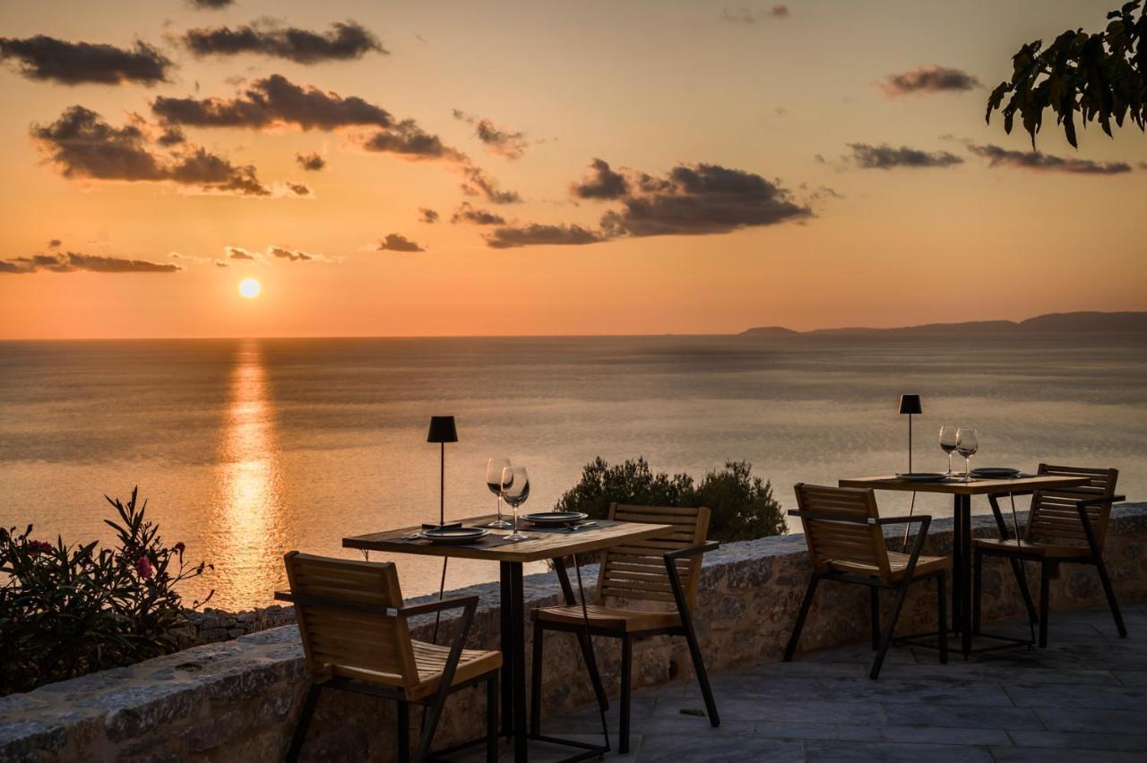 Aria Estate Suites & Spa Areópoli Eksteriør bilde